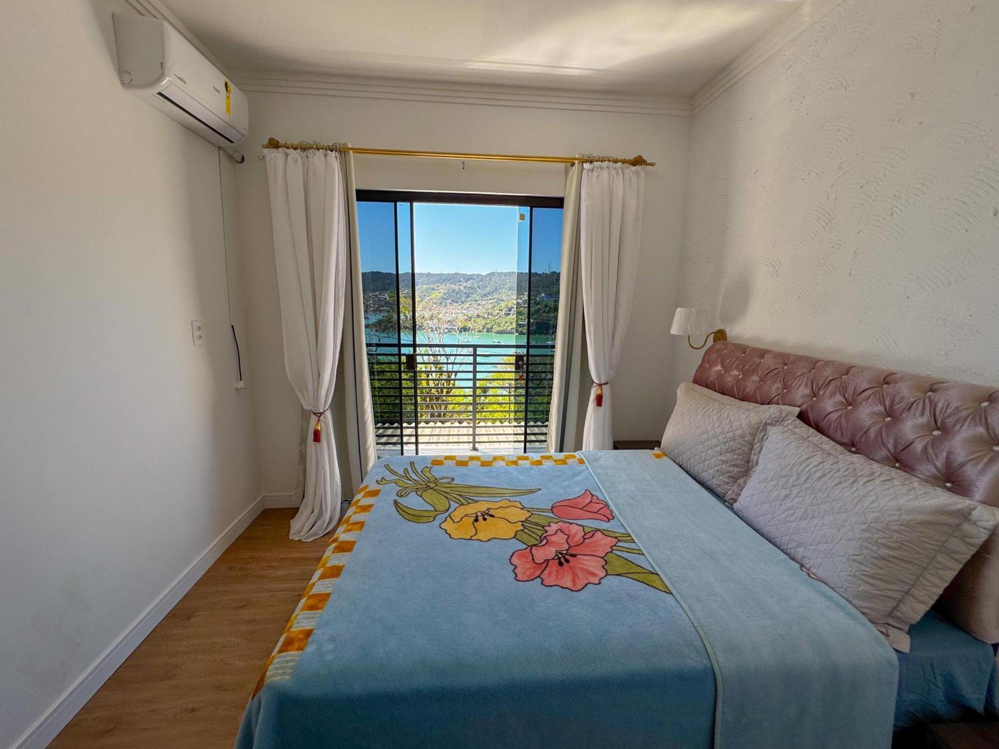 Casa Com Vista O Mar Em